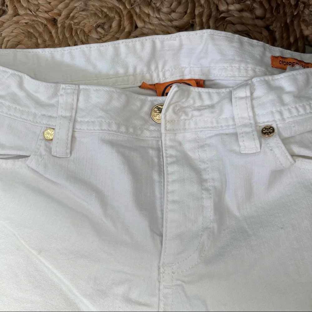 White Women's Jeans with Embroidered Back Pocket